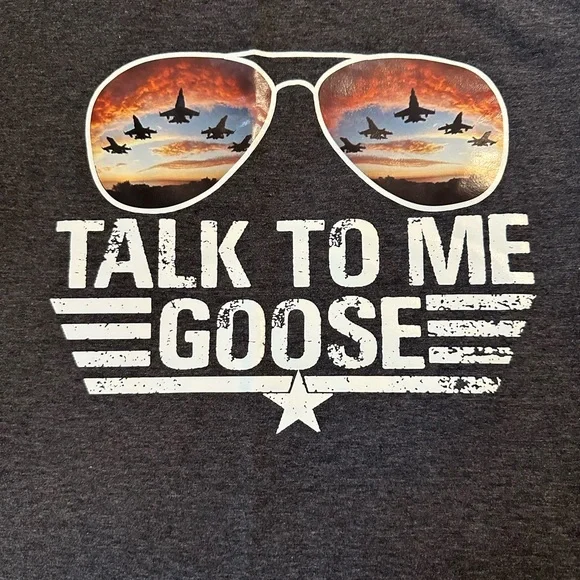 🦃 “Talk to me Goose” gray T-shirt - Picture 2 of 4